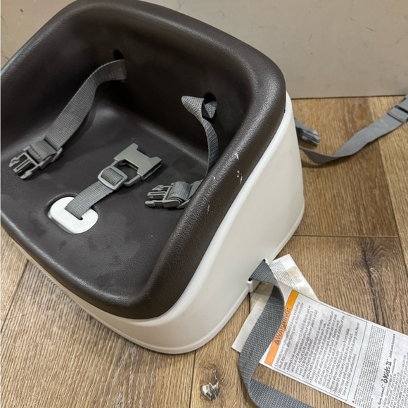 Ingenuity Baby Booster Seat - Picture 2 of 2